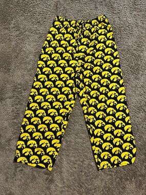 Vintage Iowa Hawkeyes “fan” pants 90s size Xl